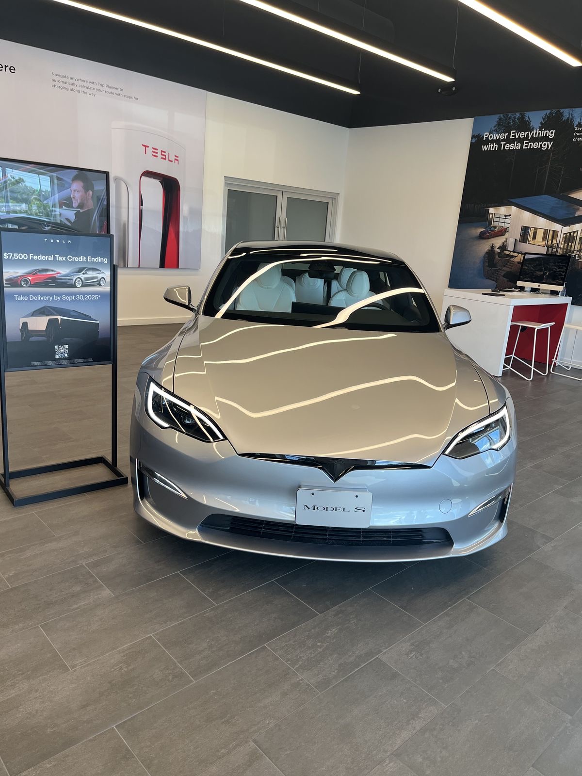 Tesla Model S Plaid